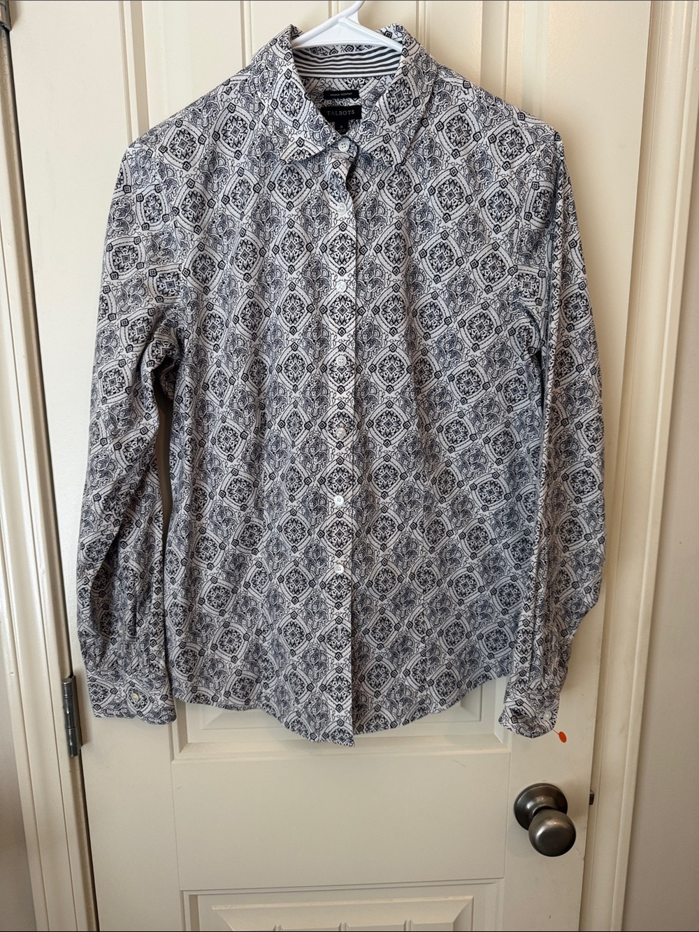 Talbots Black & White Printed Button-Down Shirt. Princess seams for fitted look